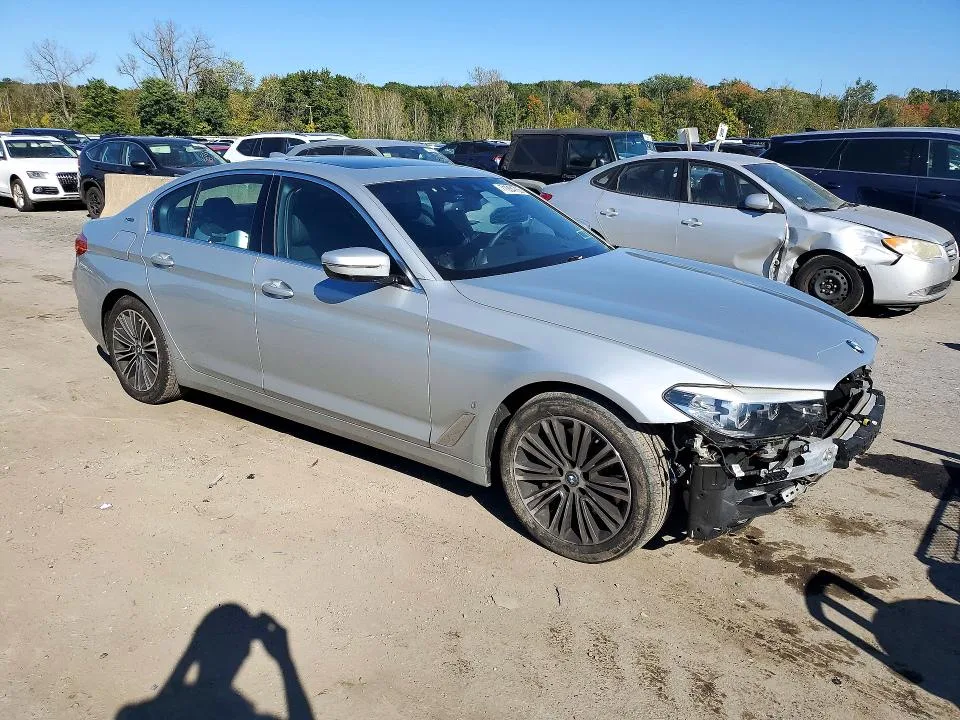 WBAJB1C50KB377055 — 2019 BMW 530XE photo 4