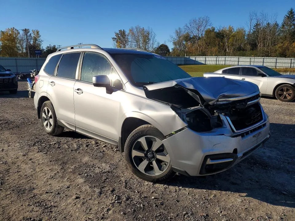 JF2SJAEC4HH455785 — 2017 SUBARU FORESTER photo 4