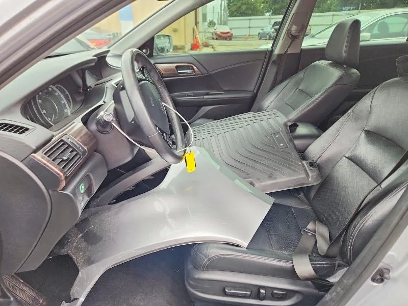 1HGCR2F95HA235845 — 2017 HONDA ACCORD photo 7