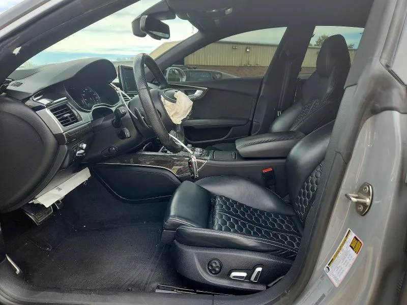 WUAW2AFC4GN900962 — 2016 AUDI RS7 photo 7