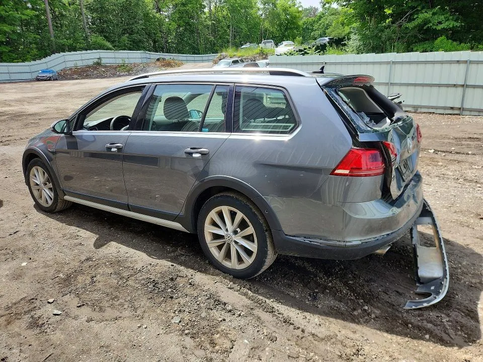 3VWH17AU9HM507270 — 2017 VOLKSWAGEN GOLF ALLTRACK photo 2