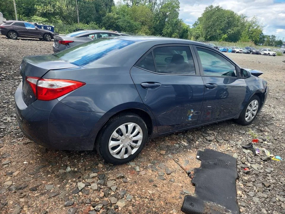 5YFBURHE1GP393718 — 2016 TOYOTA COROLLA photo 3