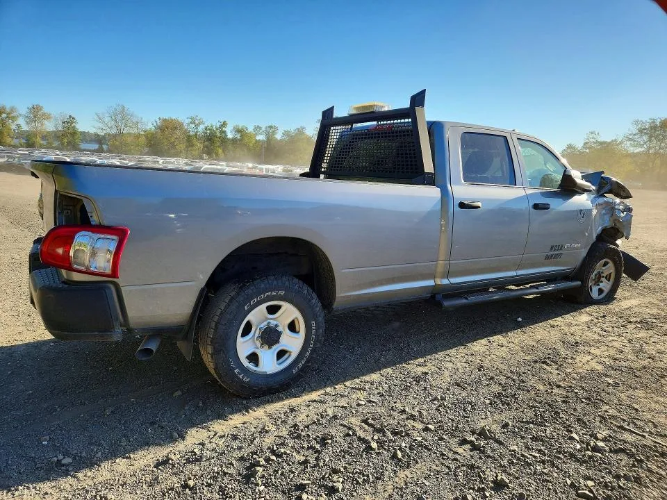 3C6UR5HJ6MG545789 — 2021 RAM 2500 photo 3