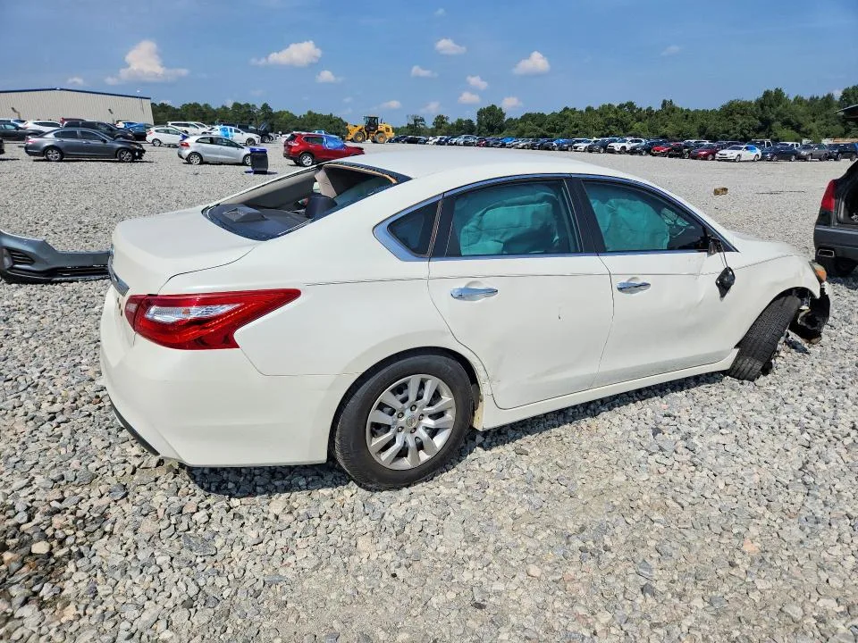1N4AL3AP0GN355763 — 2016 NISSAN ALTIMA photo 3