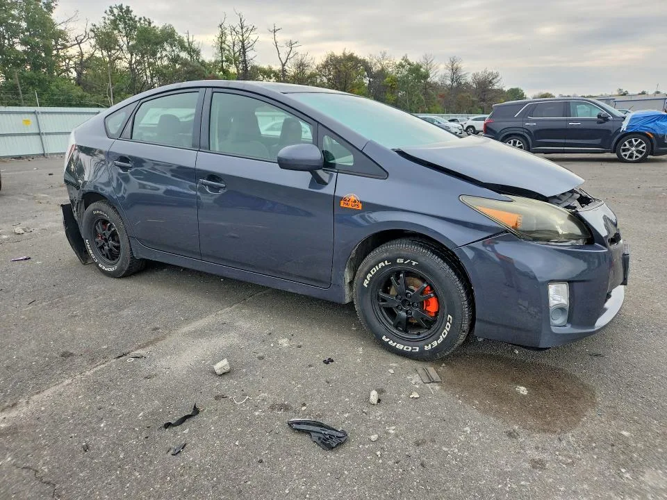 JTDKN3DU8A0054804 — 2010 TOYOTA PRIUS photo 4