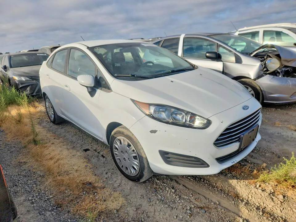 3FADP4AJ0KM153964 — 2019 FORD FIESTA photo 4