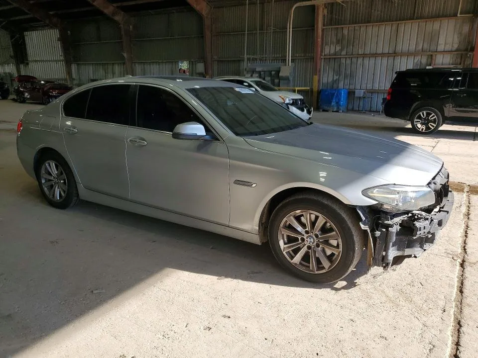 WBA5A5C51ED508112 — 2014 BMW 528 photo 4