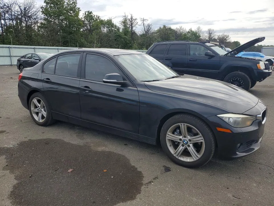 WBA3B5C51DJ598477 — 2013 BMW 328 photo 4