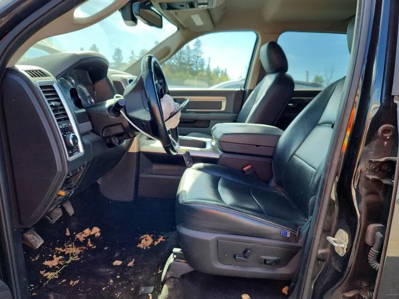 1C6RR7LM3JS329325 — 2018 RAM 1500 photo 7