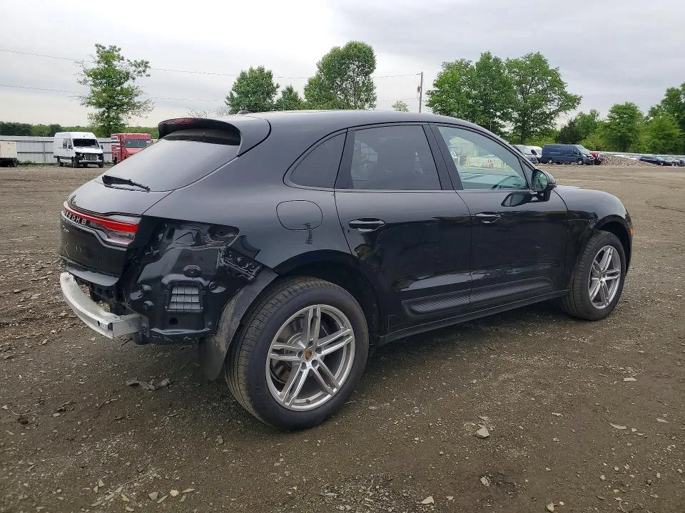 WP1AA2A55TLB00779 — 2026 PORSCHE MACAN photo 3