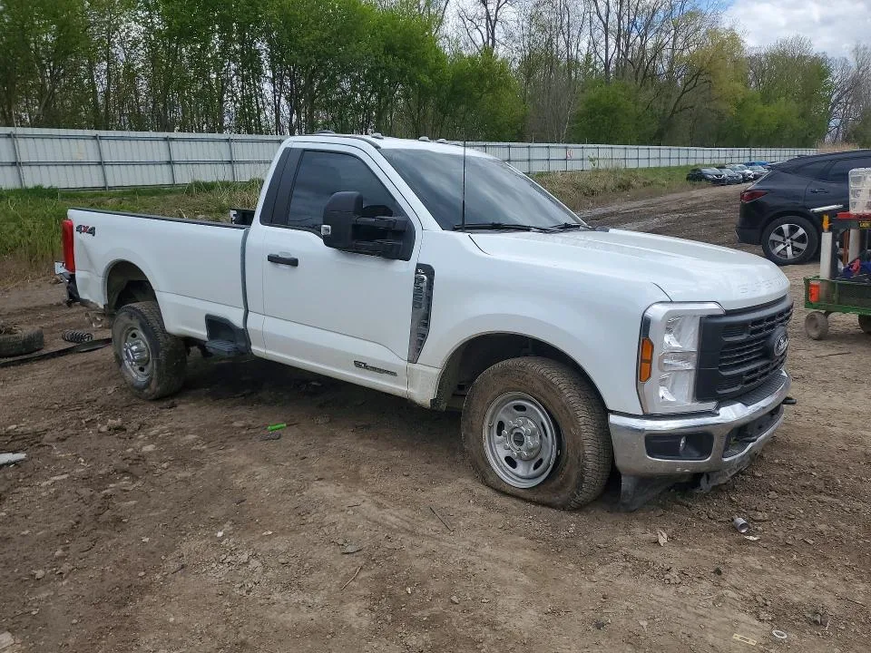 1FTRF3BT5SEE13004 — 2025 FORD F350 photo 4