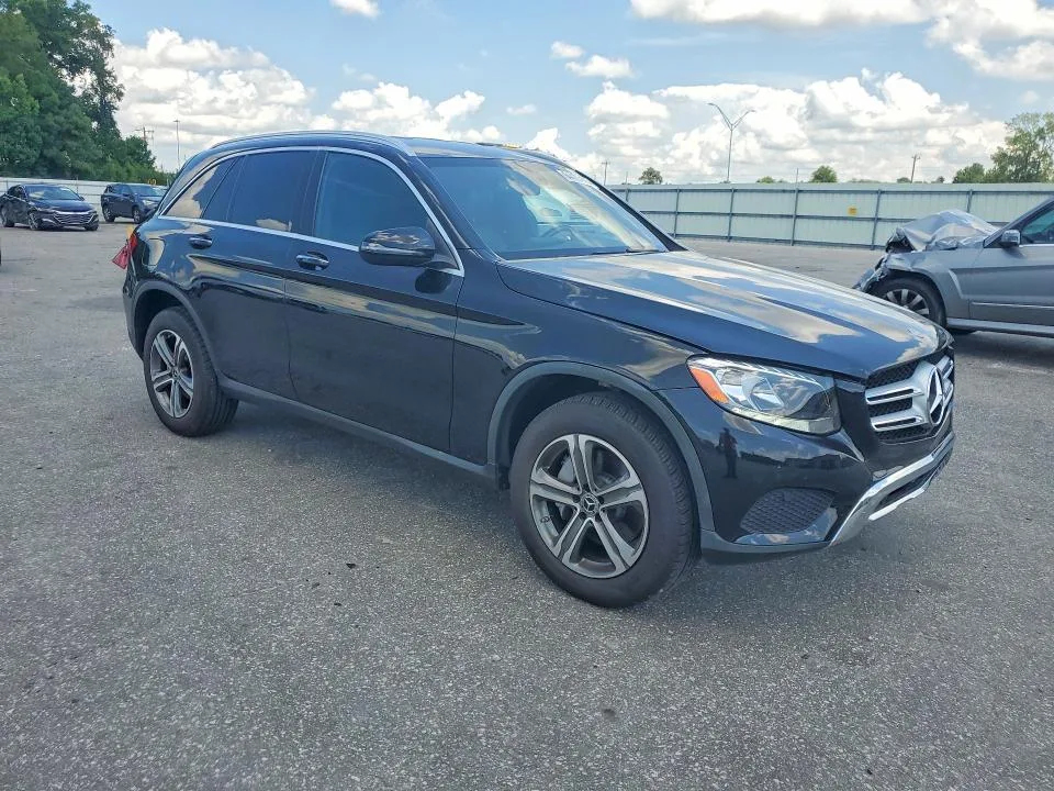 WDC0G4JB1KV135040 — 2019 MERCEDES-BENZ GLC photo 4