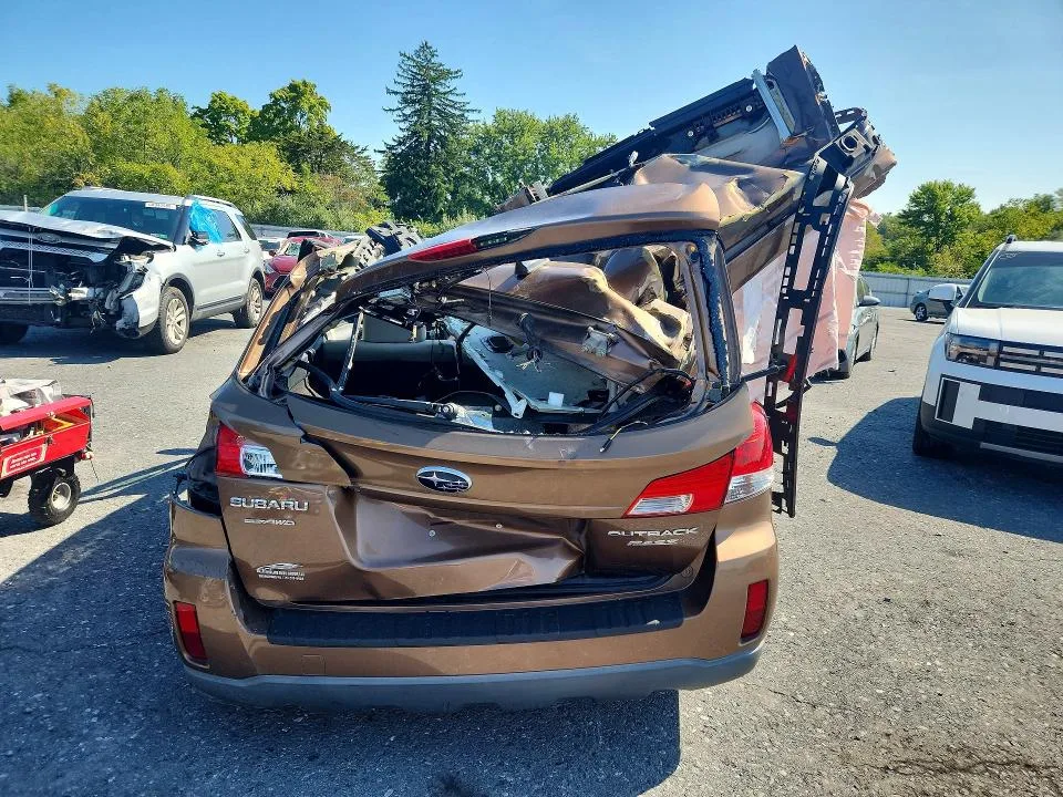 4S4BRBKC5B3342719 — 2011 SUBARU OUTBACK photo 6