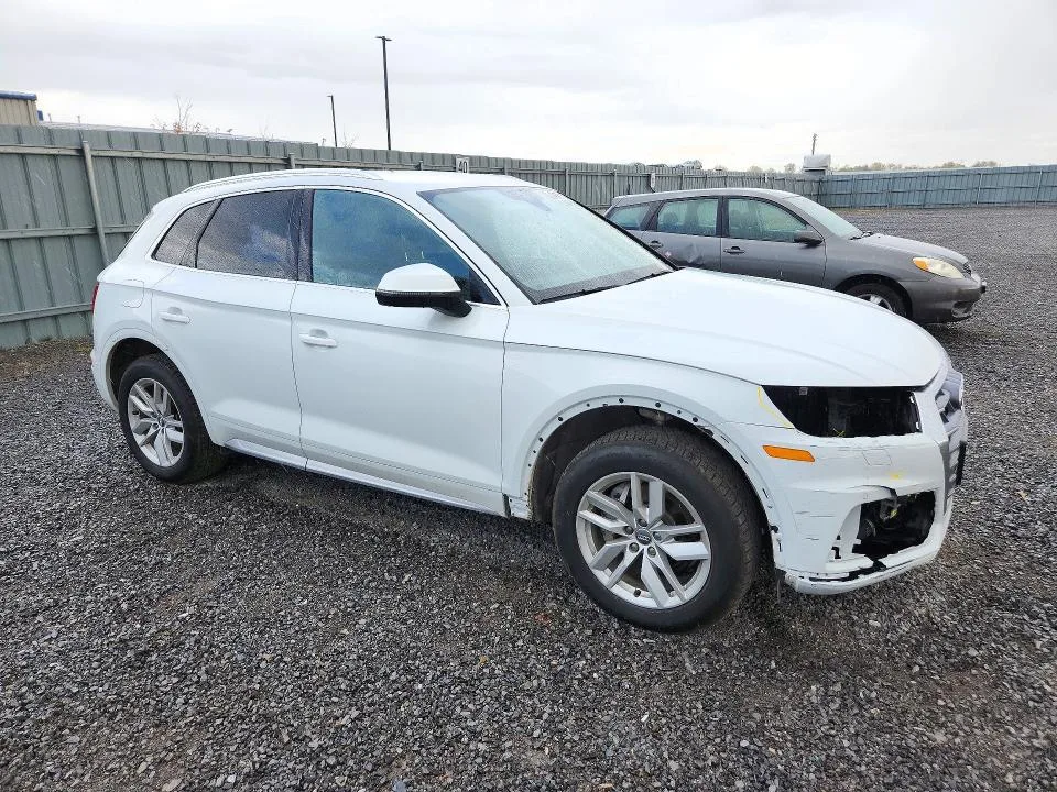 WA1ANAFY4L2052999 — 2020 AUDI Q5 photo 4