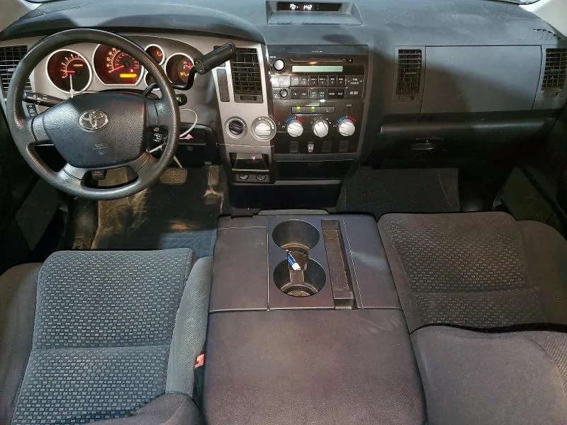 5TFUM5F18BX024270 — 2011 TOYOTA TUNDRA photo 8