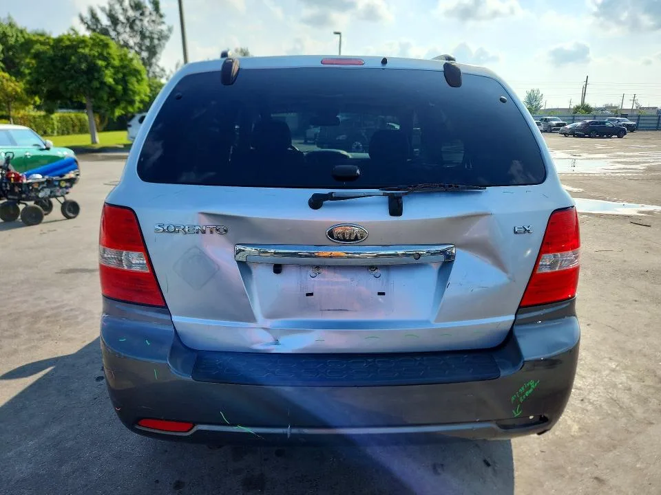 KNDJC736685845339 — 2008 KIA SORENTO photo 6