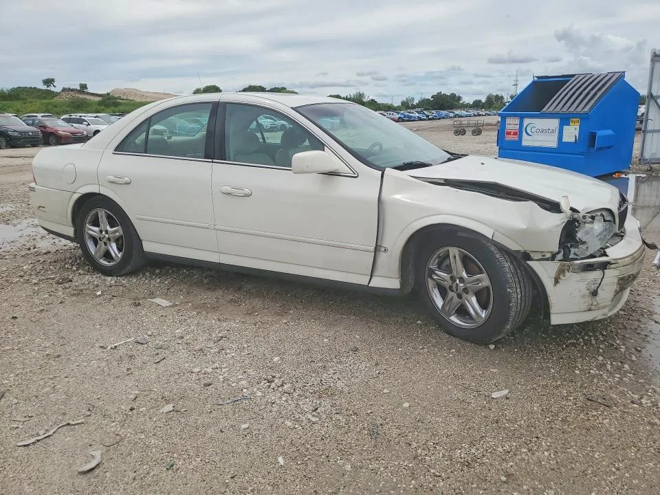 1LNHM87A02Y622456 — 2002 LINCOLN LS photo 4