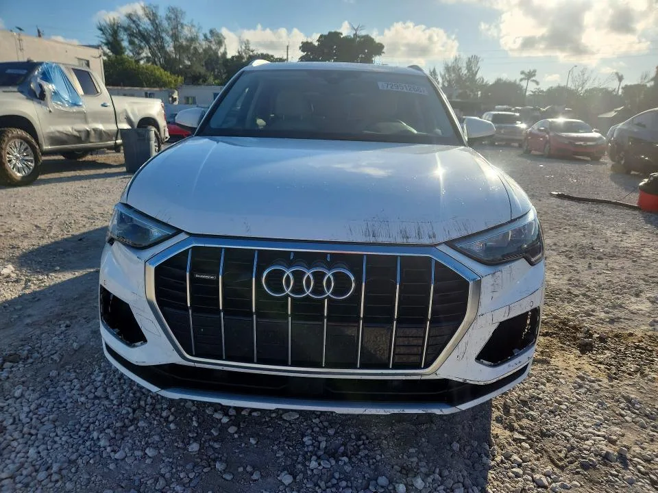 WA1AECF34L1116836 — 2020 AUDI Q3 photo 5