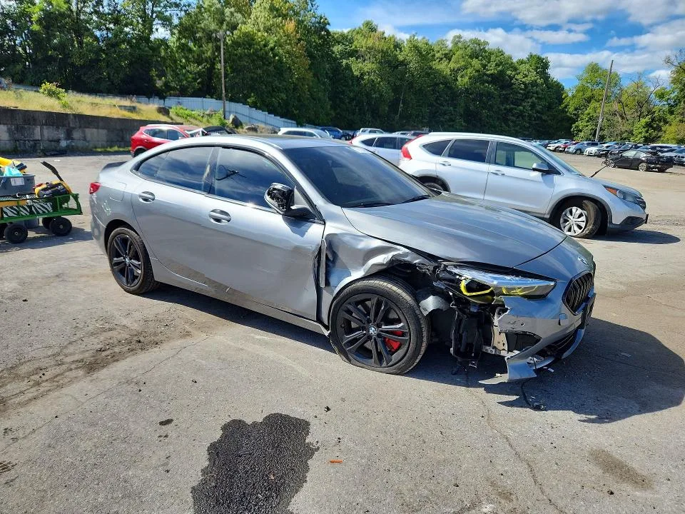WBA73AK07R7R69417 — 2024 BMW 228XI photo 4