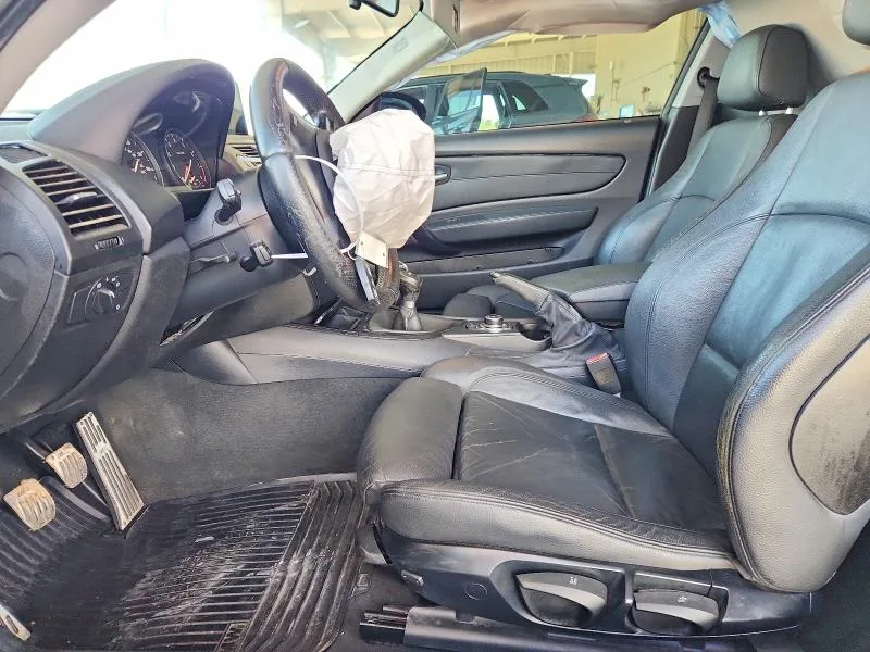 WBAUC735X9VK80466 — 2009 BMW 135 photo 7