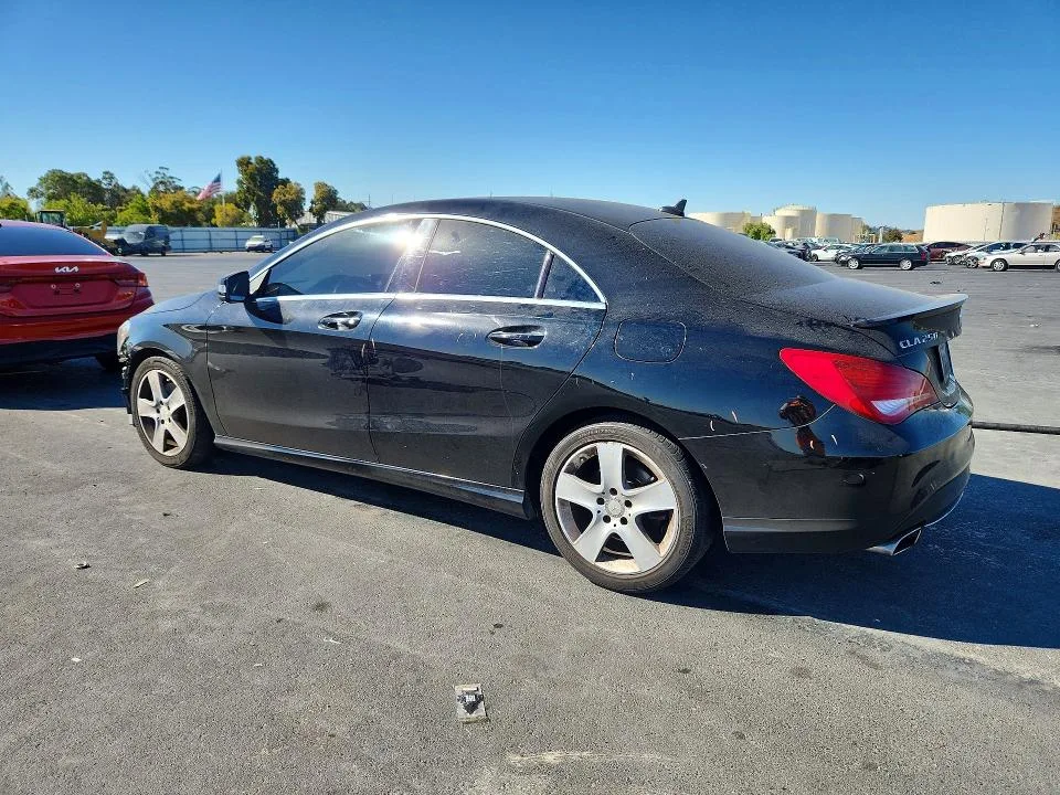 WDDSJ4EB5GN356356 — 2016 MERCEDES-BENZ CLA photo 2