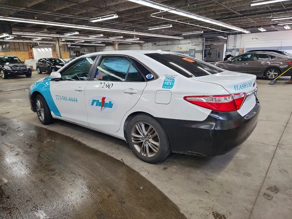 4T1BD1FK1FU172725 — 2015 TOYOTA CAMRY photo 2