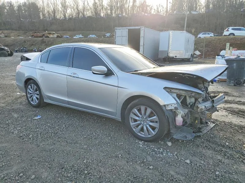 1HGCP2F83BA083181 — 2011 HONDA ACCORD photo 4