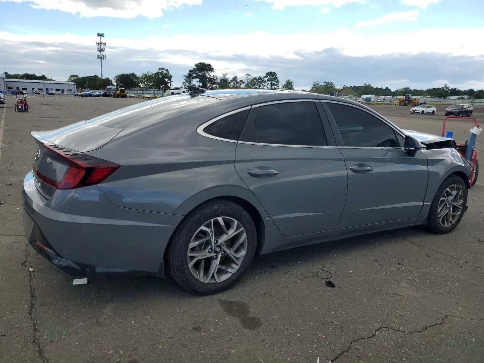 KMHL14JA0NA245743 — 2022 HYUNDAI SONATA photo 3