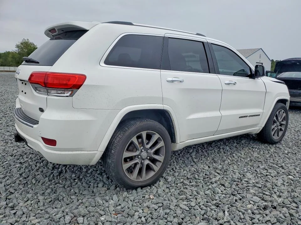 1C4RJFCG9HC842619 — 2017 JEEP GRAND CHEROKEE photo 3