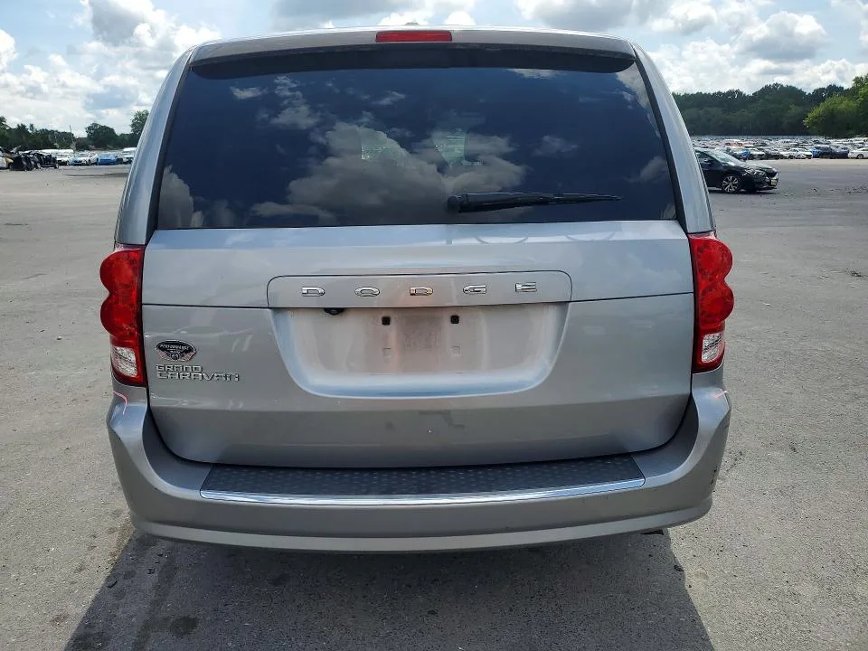 2C4RDGBG5JR143516 — 2018 DODGE GRAND CARAVAN photo 6