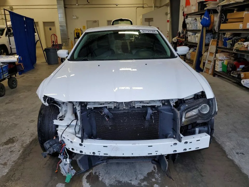 2C3CCASG6NH193847 — 2022 CHRYSLER 300 photo 5