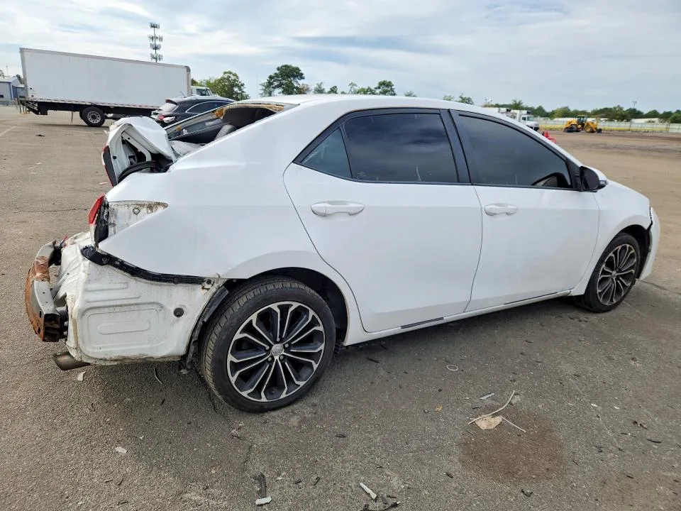 2T1BURHE5FC452591 — 2015 TOYOTA COROLLA photo 3