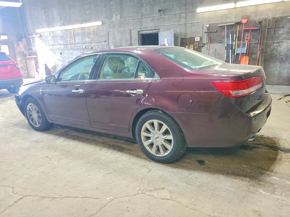 3LNHL2JCXCR831133 — 2012 LINCOLN MKZ photo 2