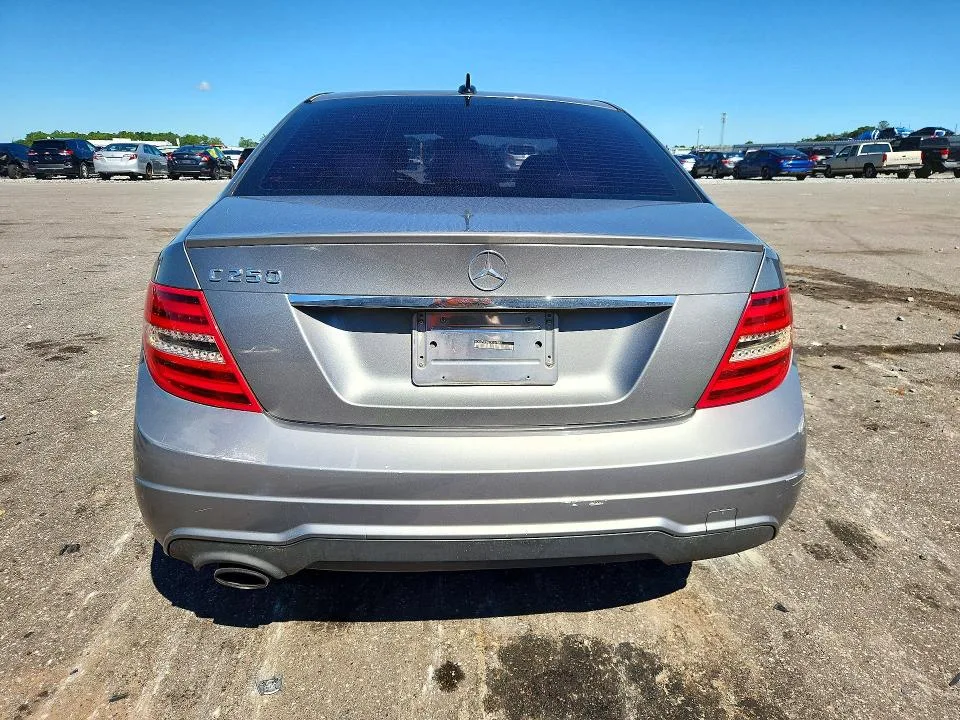 WDDGF4HB6CR202583 — 2012 MERCEDES-BENZ C photo 6