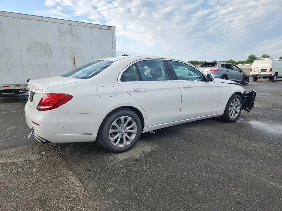 WDDZF4KB3HA145699 — 2017 MERCEDES-BENZ E photo 3