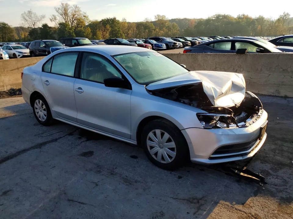 3VW267AJ6GM232291 — 2016 VOLKSWAGEN JETTA photo 4