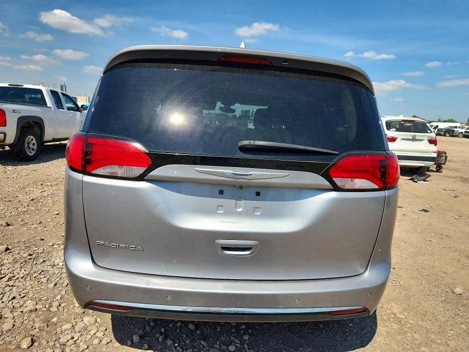 2C4RC1EG4KR594336 — 2019 CHRYSLER PACIFICA photo 6
