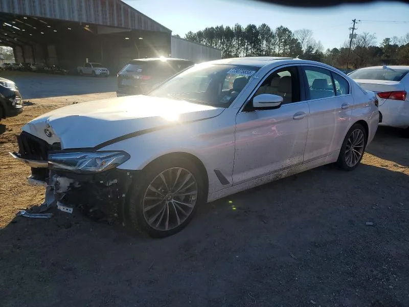 WBA53BH03MCF13647 — 2021 BMW 530