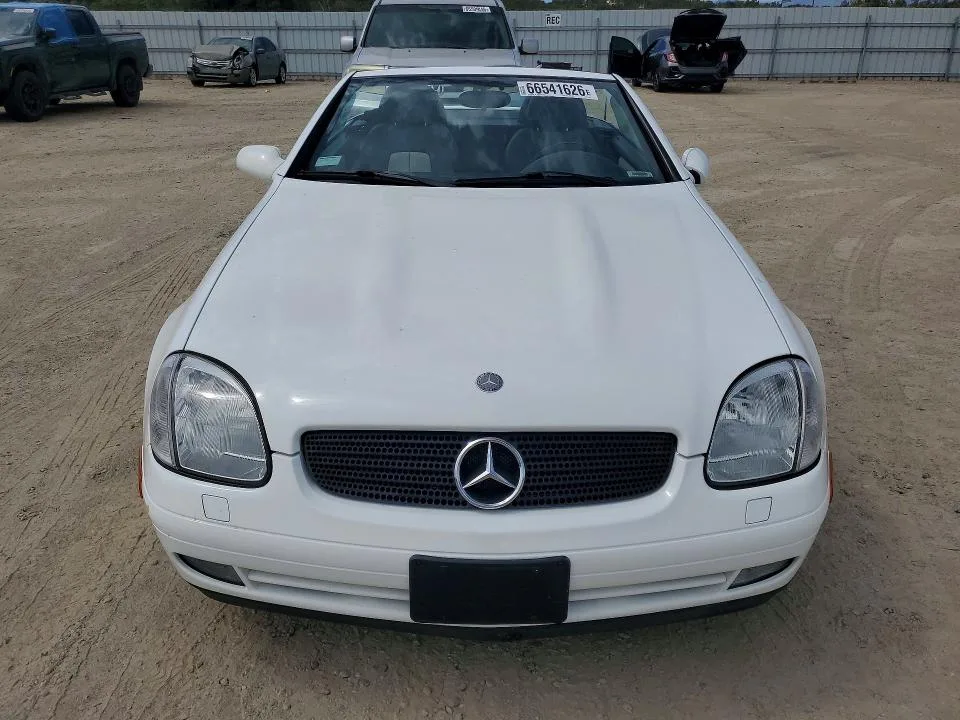 WDBKK47FXWF021401 — 1998 MERCEDES-BENZ SLK photo 5