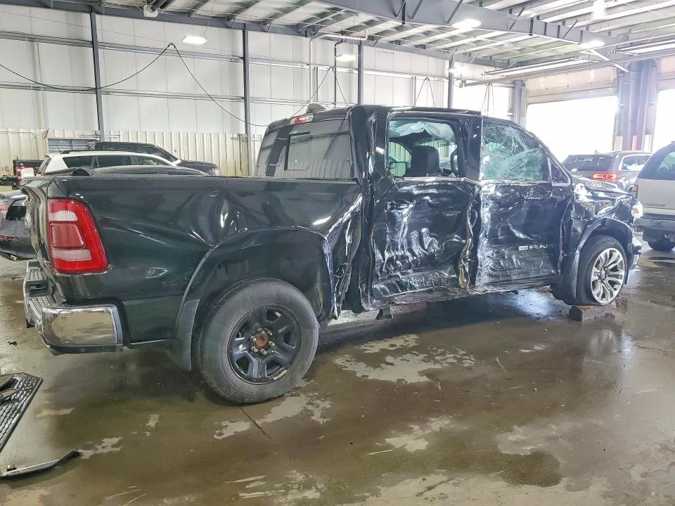 1C6SRFKT3KN705073 — 2019 RAM 1500 photo 3