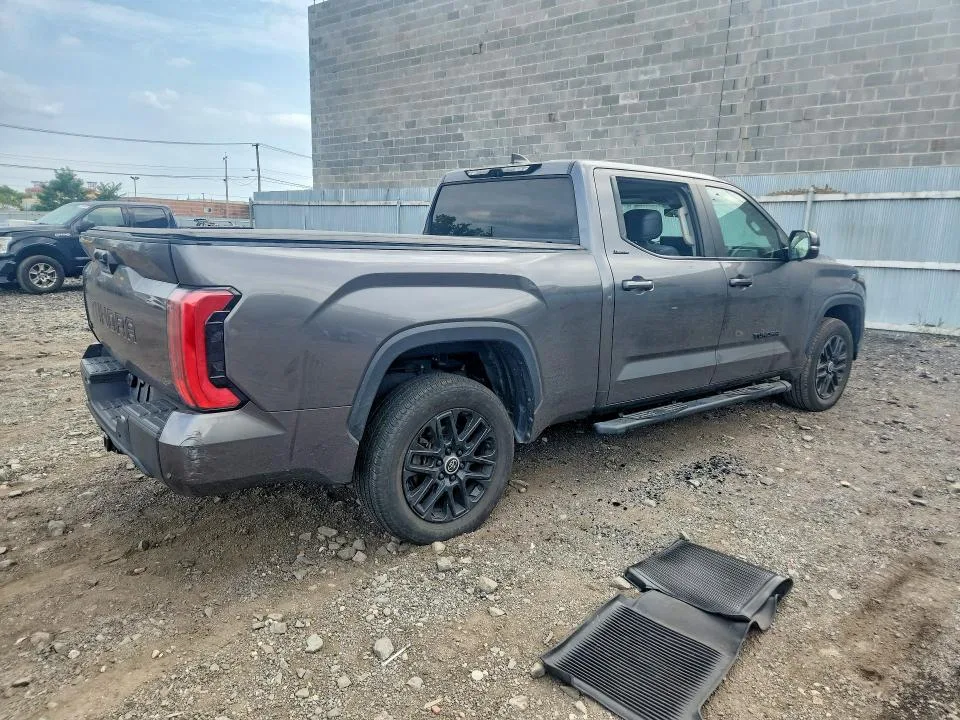 5TFWA5EC1RX033617 — 2024 TOYOTA TUNDRA photo 3