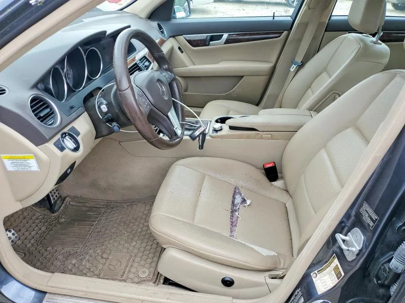 WDDGF8AB2DR286033 — 2013 MERCEDES-BENZ C photo 7