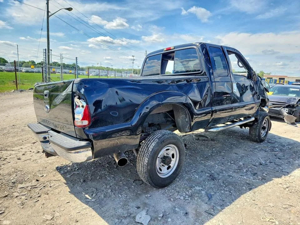 3FTNX21F31MA39468 — 2001 FORD F250 photo 3