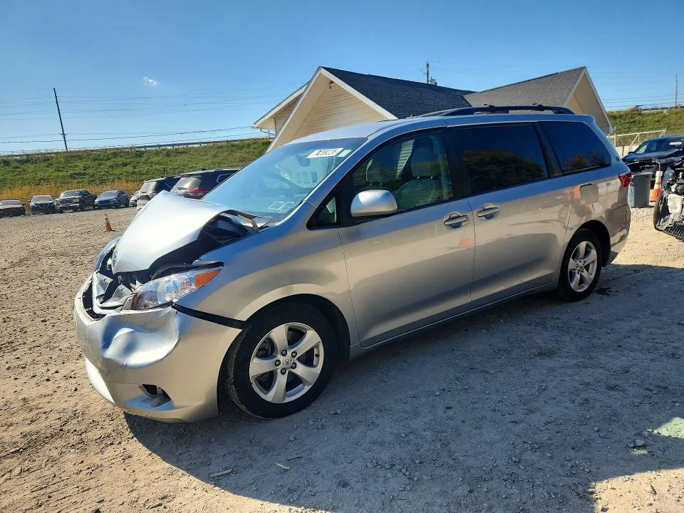 5TDKK3DCXFS544911 — 2015 TOYOTA SIENNA photo 1
