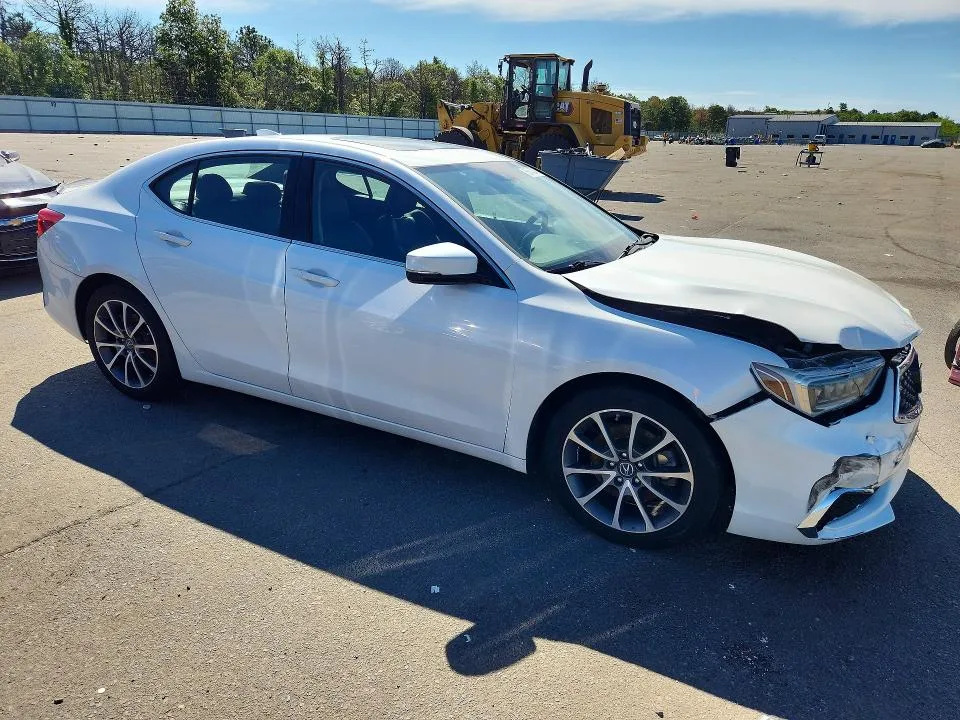 19UUB1F38FA006068 — 2020 ACUR TLX photo 4