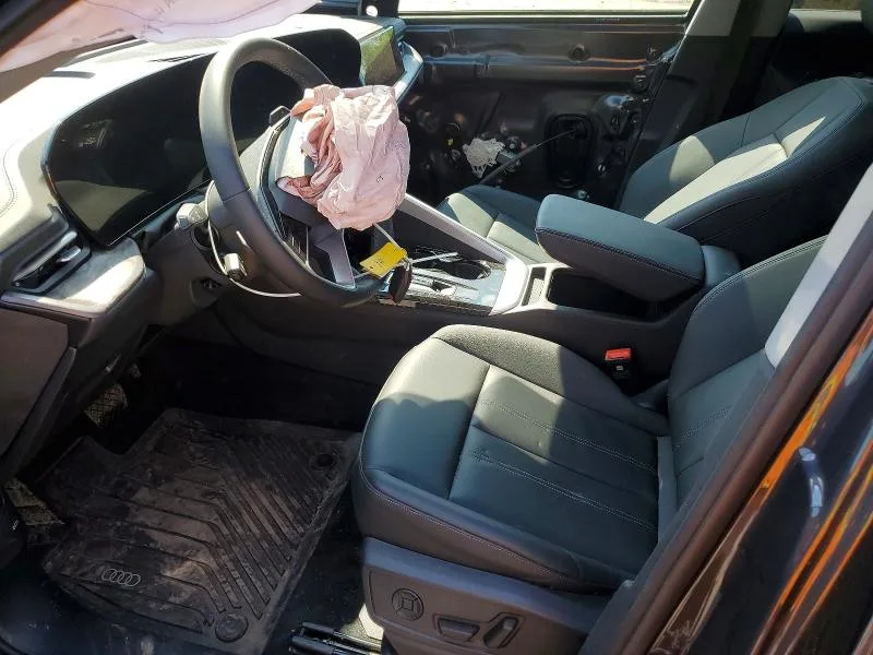 WA11AAGU9S2092291 — 2025 AUDI Q5 photo 7