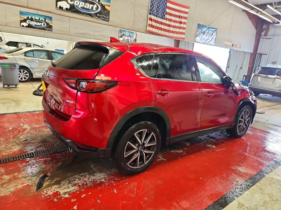 JM3KFBDM6J0338107 — 2018 MAZDA CX-5 photo 3