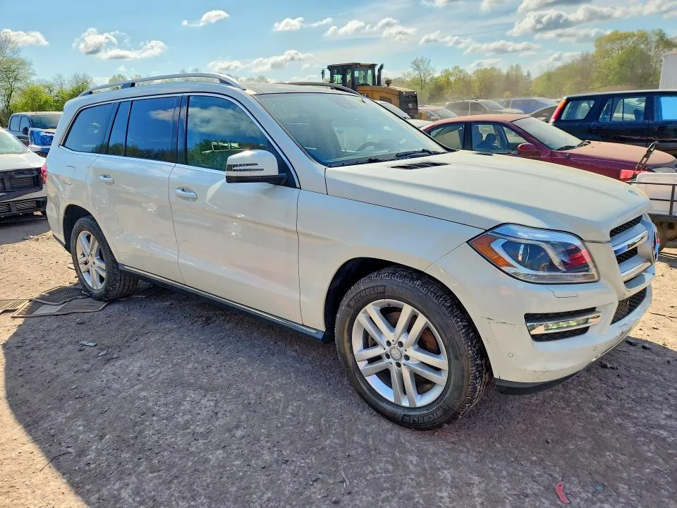 4JGDF6EE8GA697795 — 2013 MERCEDES-BENZ GL-GLASS photo 4