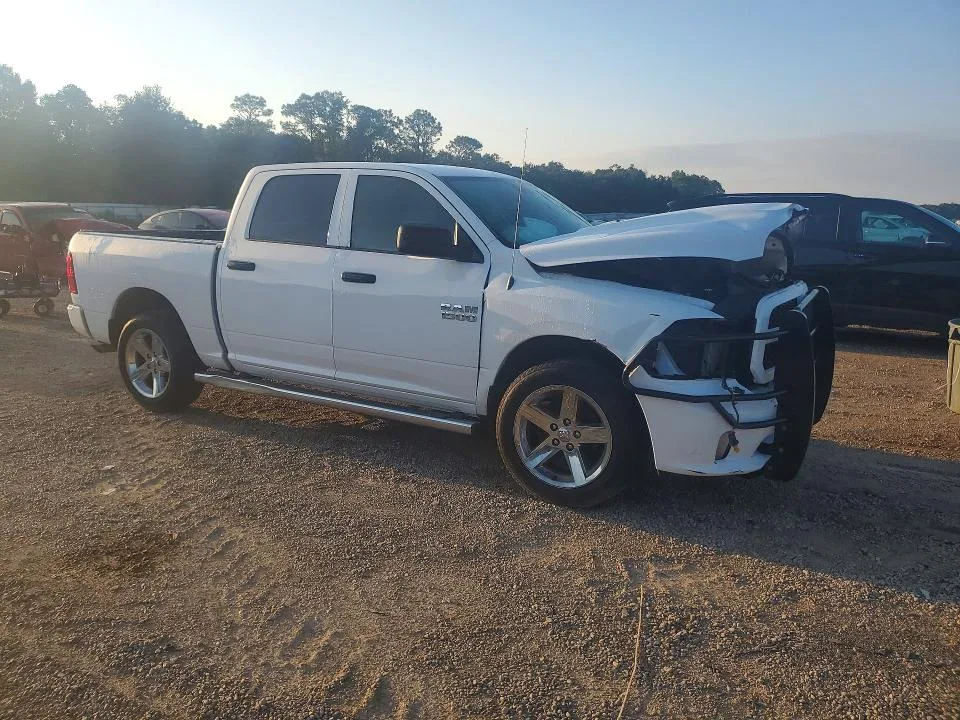 1C6RR6KG0GS347988 — 2016 RAM 1500 photo 3