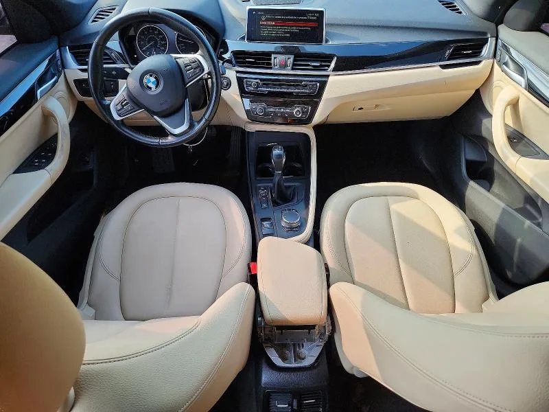 WBXHT3C3XJ5K20528 — 2018 BMW X1 photo 8